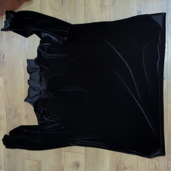 Ashley Stewart ruffle neck black velvet top tunic plus size 4X - Picture 2 of 6